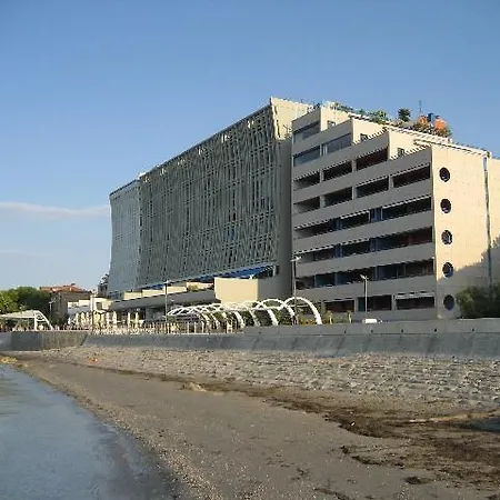 Apartment Zipser Ii