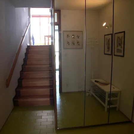 Zipser Ii Apartment
