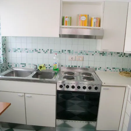 Zipser Ii Apartment